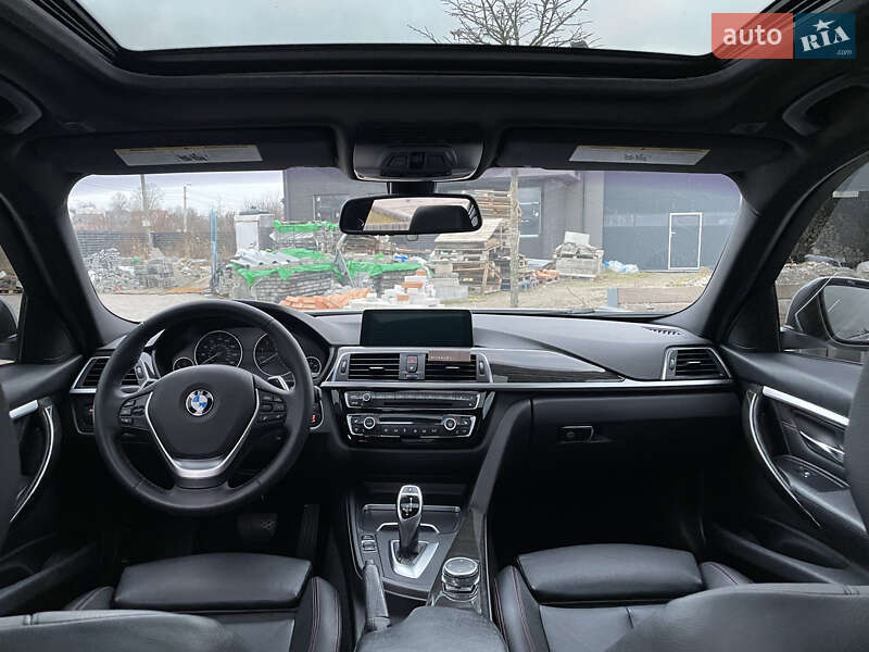 Седан BMW 3 Series 2015 в Львові