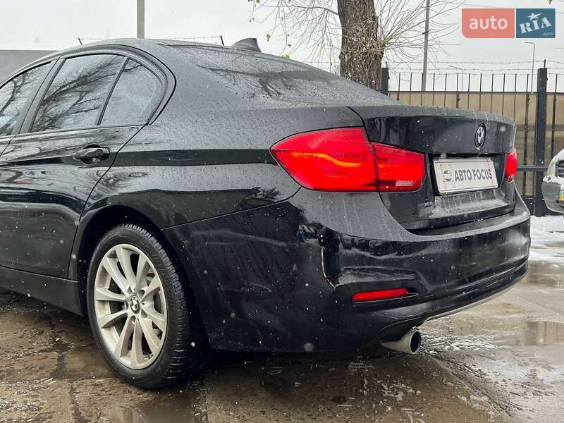 Седан BMW 3 Series 2016 в Києві
