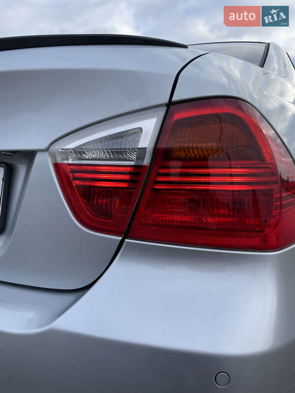 Седан BMW 3 Series 2007 в Виннице