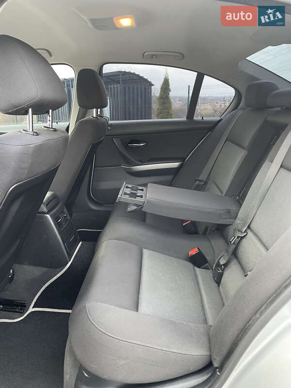 Седан BMW 3 Series 2007 в Виннице