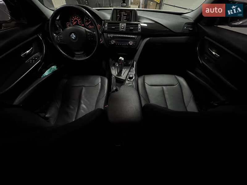 Седан BMW 3 Series 2013 в Ровно фото 10 Седан BMW 3 Series 2013 в Ровно