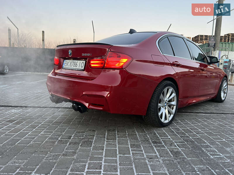 Седан BMW 3 Series 2012 в Рівному