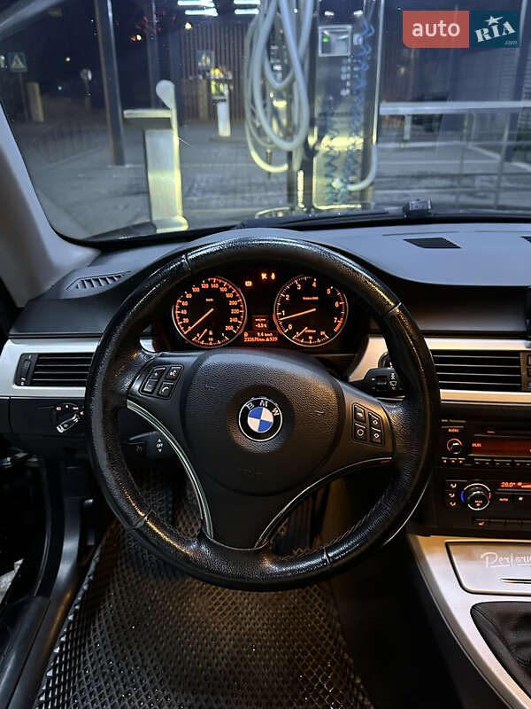 Купе BMW 3 Series 2008 в Черкасах фото 15 Купе BMW 3 Series 2008 в Черкасах