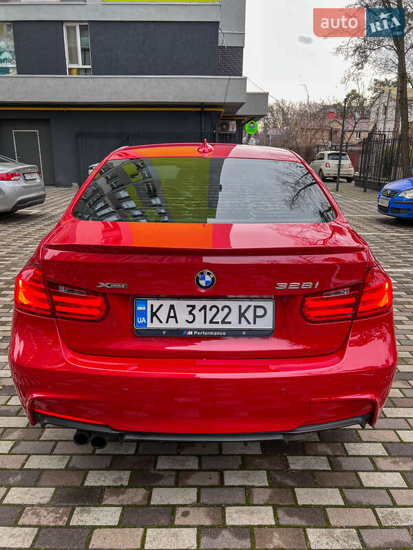 Седан BMW 3 Series 2013 в Киеве