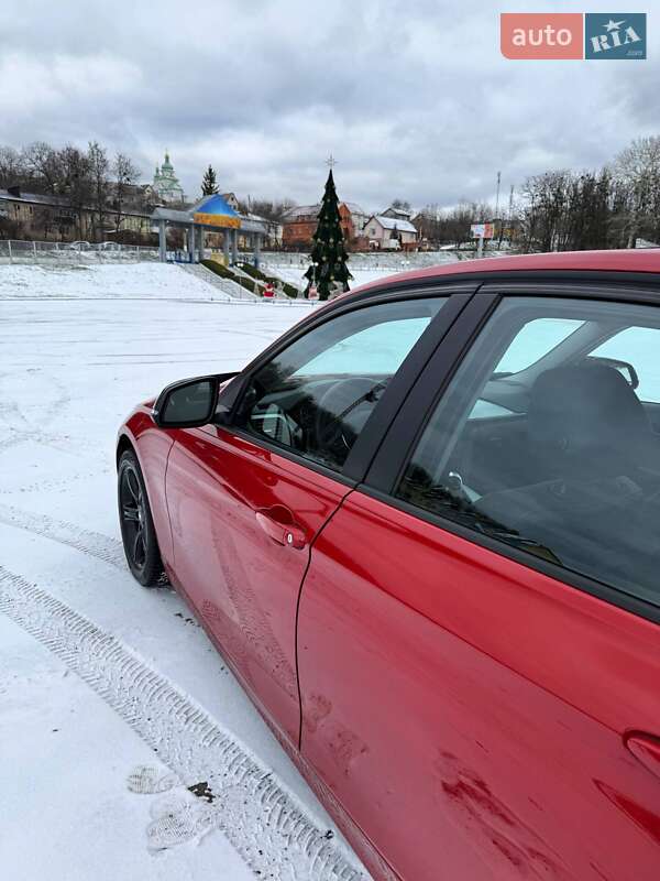 Седан BMW 3 Series 2015 в Обухове