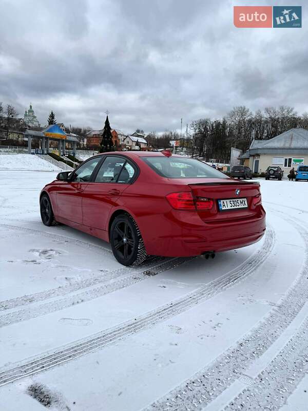 Седан BMW 3 Series 2015 в Обухове