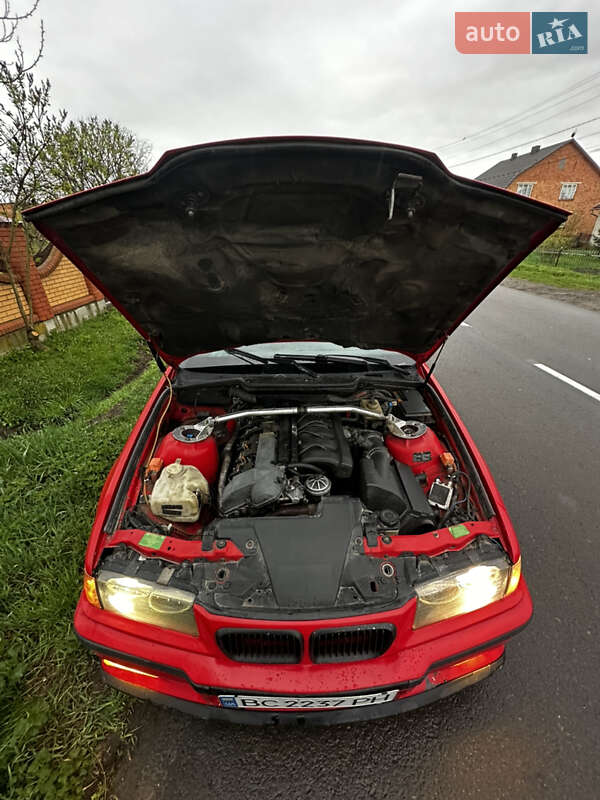 Седан BMW 3 Series 1993 в Львові