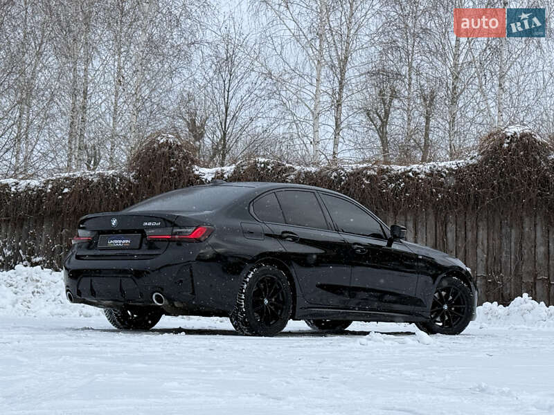 Седан BMW 3 Series 2022 в Дніпрі