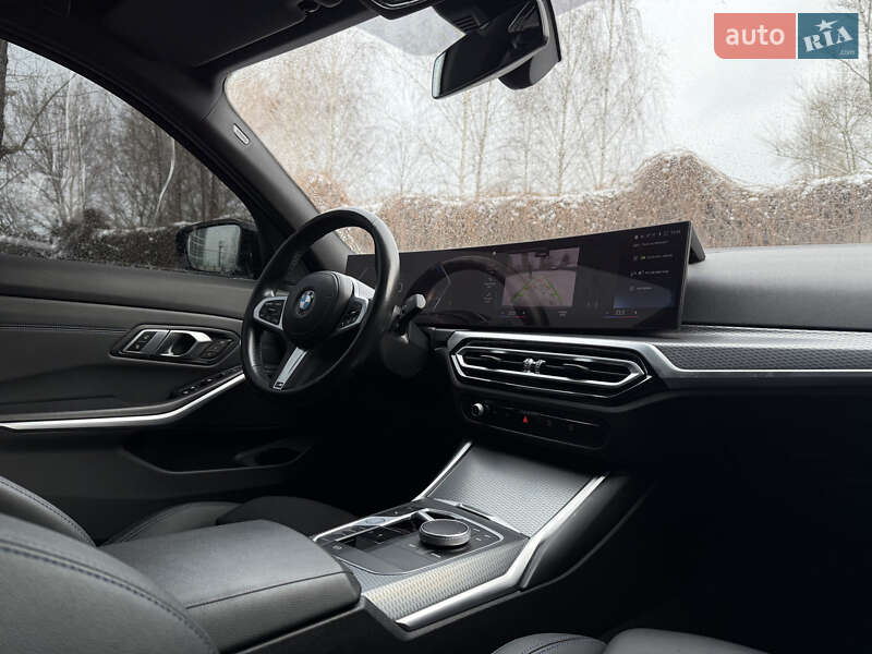 Седан BMW 3 Series 2022 в Дніпрі