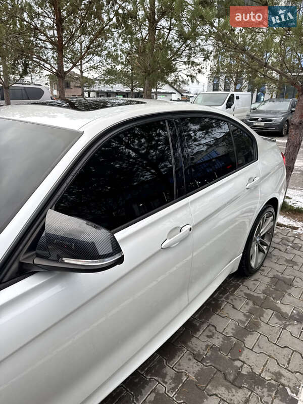 Седан BMW 3 Series 2015 в Ровно фото 5 Седан BMW 3 Series 2015 в Ровно