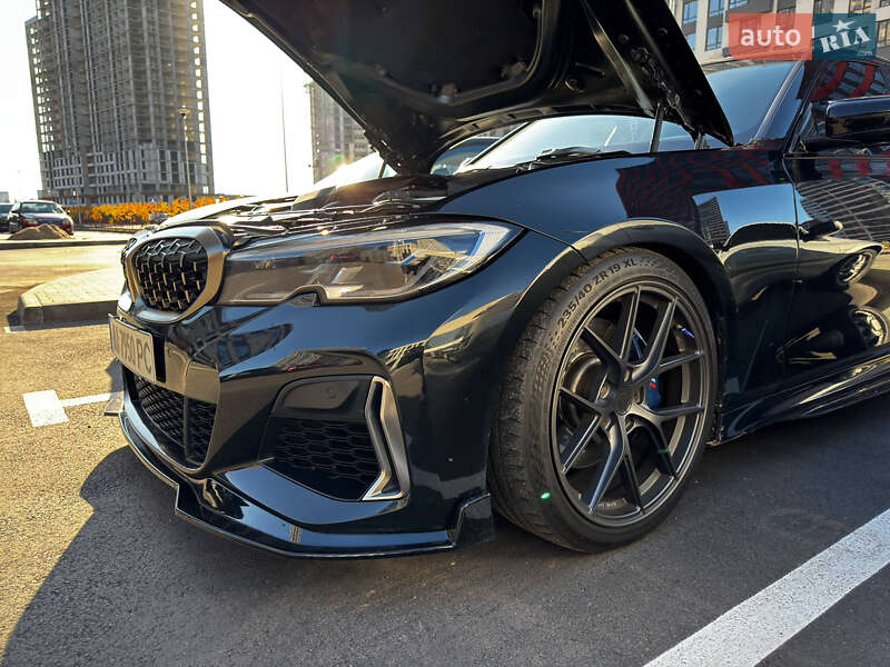 Седан BMW 3 Series 2019 в Киеве