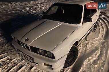 Седан BMW 3 Series 1985 в Лохвице