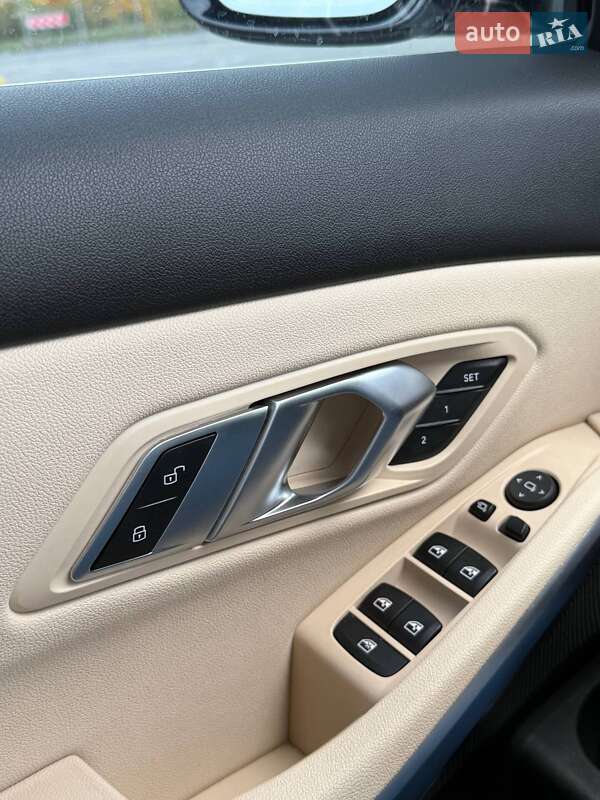 Седан BMW 3 Series 2020 в Києві