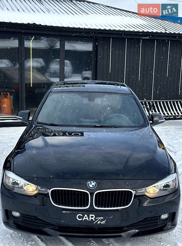 Седан BMW 3 Series 2013 в Львове
