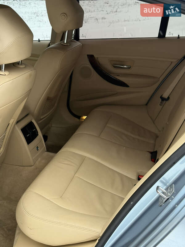 Седан BMW 3 Series 2013 в Києві