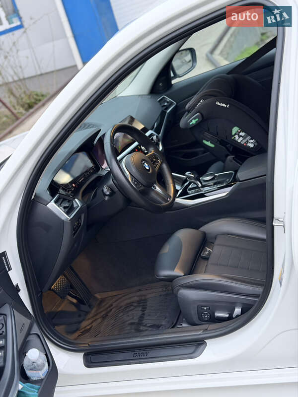 Седан BMW 3 Series 2020 в Одесі