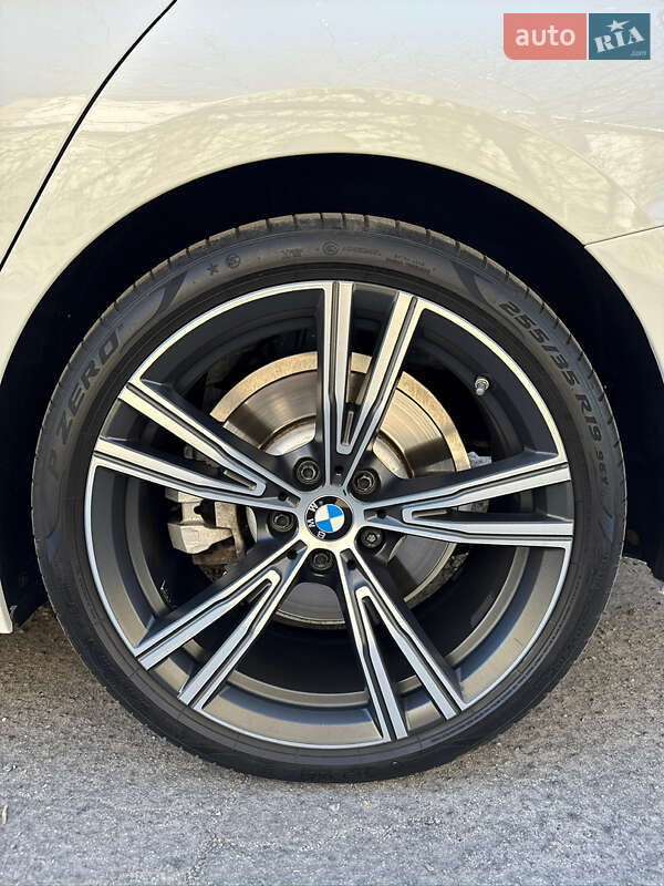Седан BMW 3 Series 2020 в Одесі