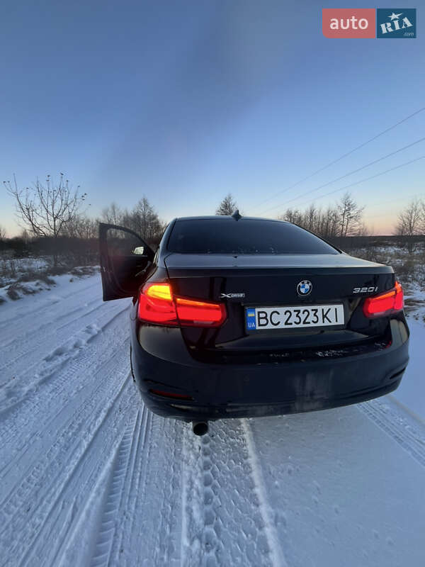 Седан BMW 3 Series 2016 в Шептицькому фото 5 Седан BMW 3 Series 2016 в Шептицькому