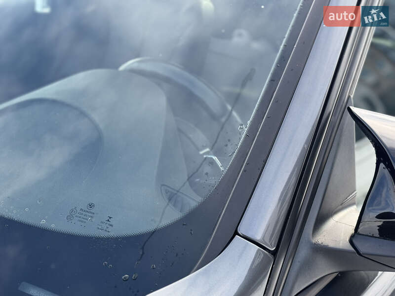 Седан BMW 3 Series 2015 в Рівному