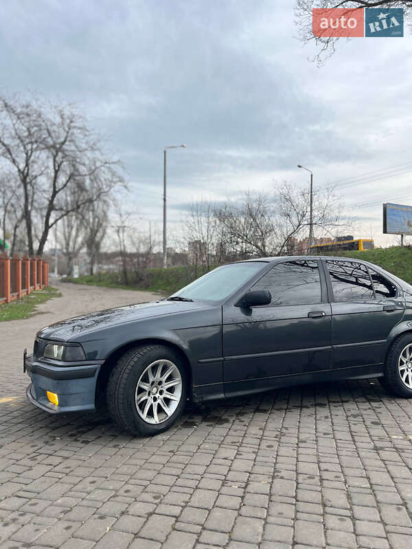 Седан BMW 3 Series 1994 в Одессе фото 4 Седан BMW 3 Series 1994 в Одессе