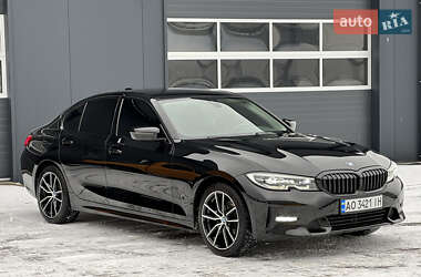 Седан BMW 3 Series 2019 в Мукачевому