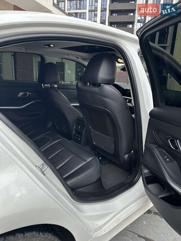 Седан BMW 3 Series 2019 в Івано-Франківську фото 21 Седан BMW 3 Series 2019 в Івано-Франківську