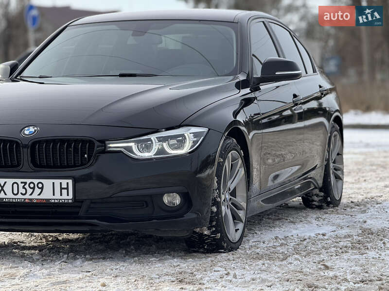 Седан BMW 3 Series 2017 в Хмельницком