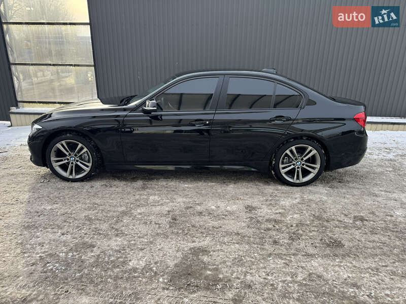 Седан BMW 3 Series 2017 в Хмельницком