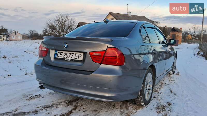 Седан BMW 3 Series 2009 в Черновцах