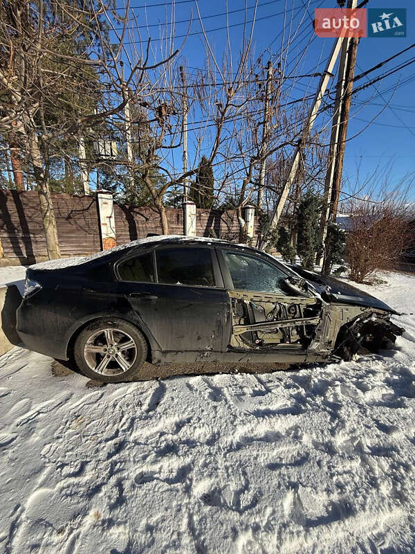 Седан BMW 3 Series 2012 в Гребінках