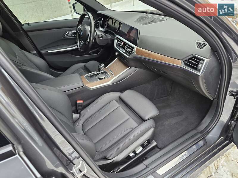 Седан BMW 3 Series 2020 в Киеве фото 49 Седан BMW 3 Series 2020 в Киеве