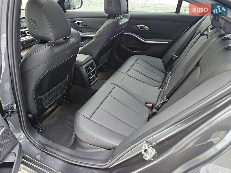 Седан BMW 3 Series 2020 в Киеве фото 53 Седан BMW 3 Series 2020 в Киеве