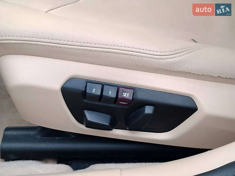 Седан BMW 3 Series 2015 в Харкові