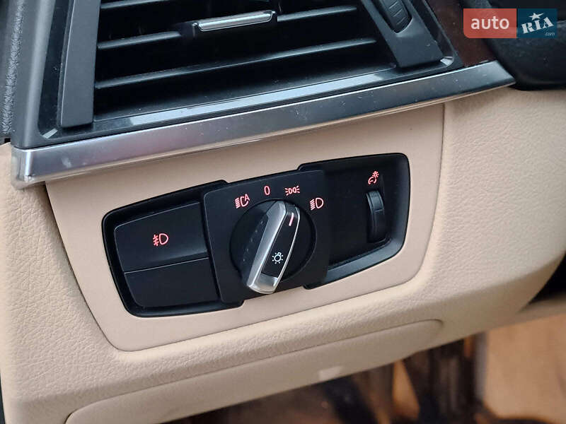 Седан BMW 3 Series 2015 в Харкові