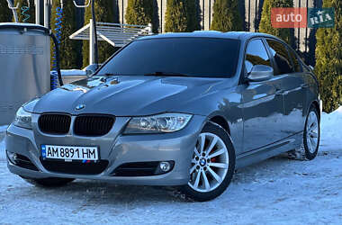 Седан BMW 3 Series 2010 в Коростені