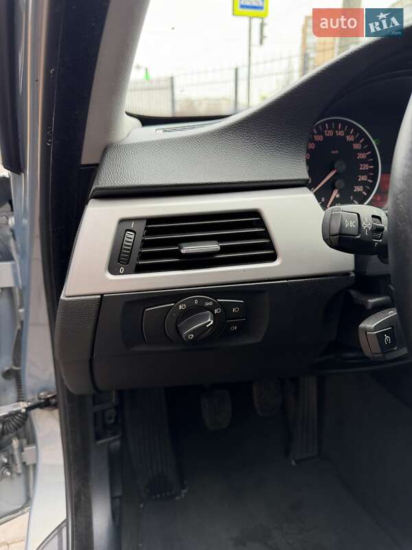 Седан BMW 3 Series 2006 в Белой Церкви