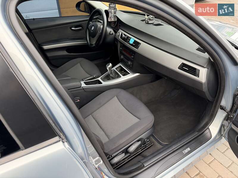 Седан BMW 3 Series 2006 в Белой Церкви