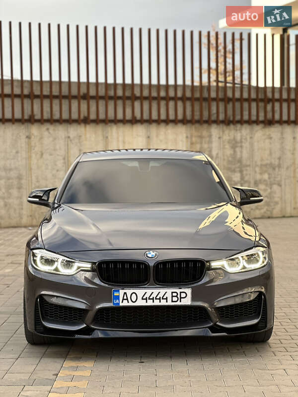 Седан BMW 3 Series 2017 в Ужгороді
