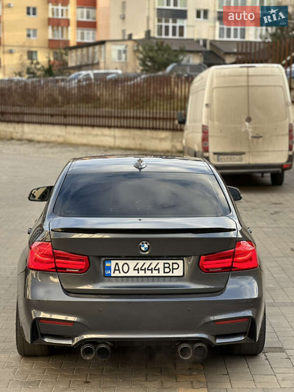 Седан BMW 3 Series 2017 в Ужгороді