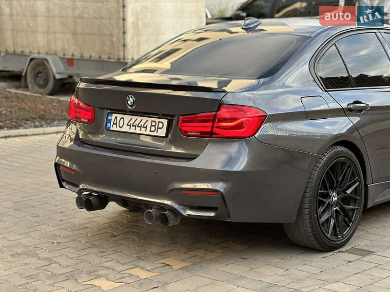 Седан BMW 3 Series 2017 в Ужгороді