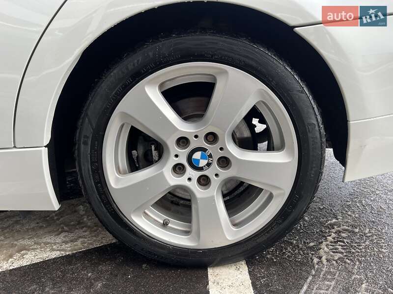Універсал BMW 3 Series 2009 в Києві