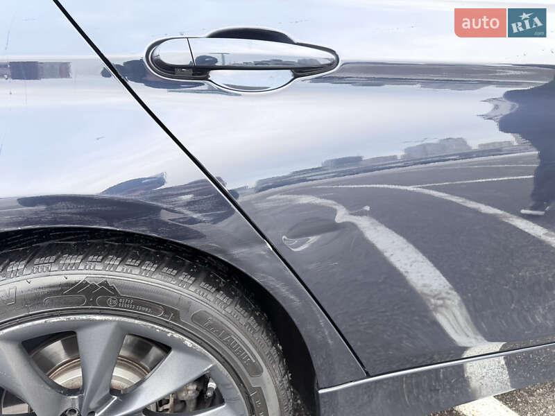 Седан BMW 3 Series 2017 в Києві