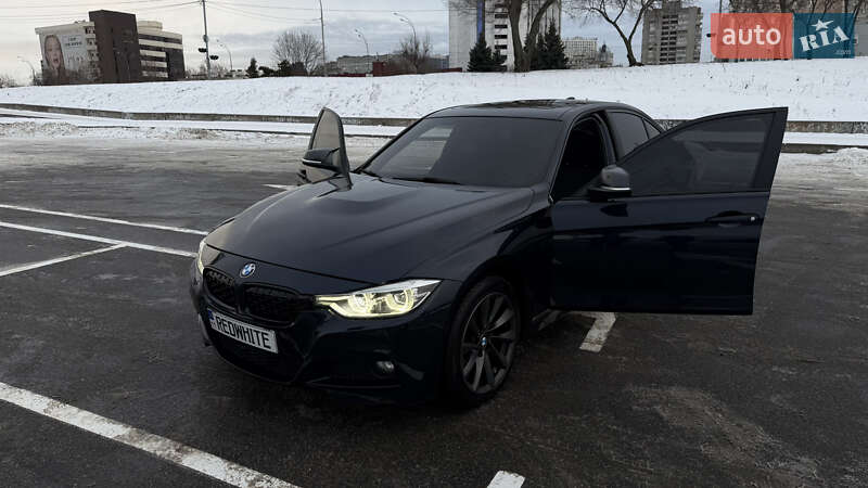 Седан BMW 3 Series 2017 в Києві