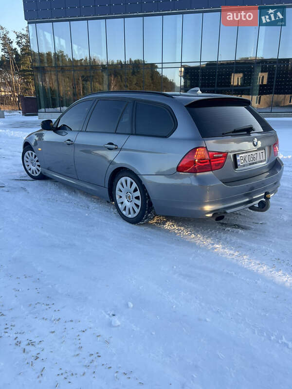 Універсал BMW 3 Series 2010 в Костопілі