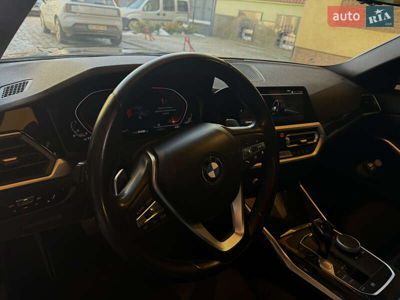 Седан BMW 3 Series 2020 в Львові
