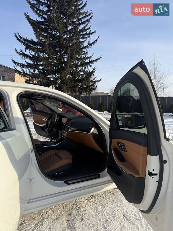 Седан BMW 3 Series 2019 в Луцке