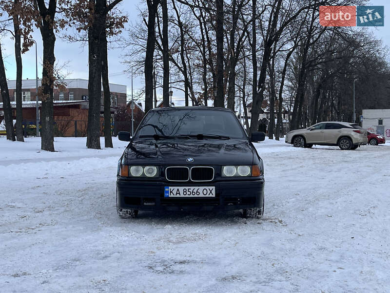 Седан BMW 3 Series 1996 в Софиевской Борщаговке