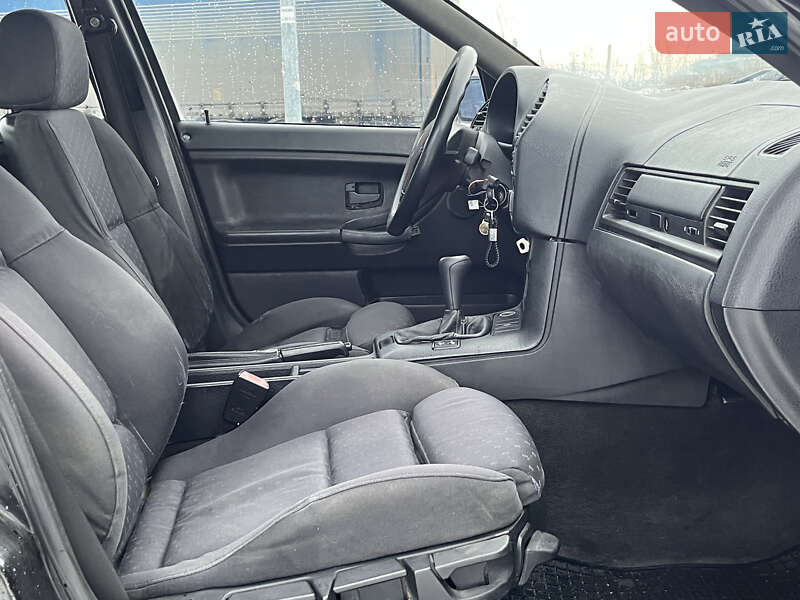Седан BMW 3 Series 1996 в Софиевской Борщаговке