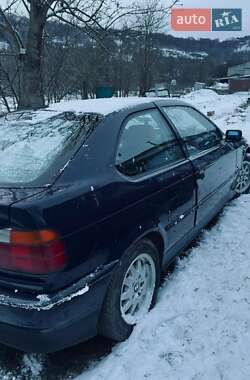 Купе BMW 3 Series 1997 в Новой Ушице