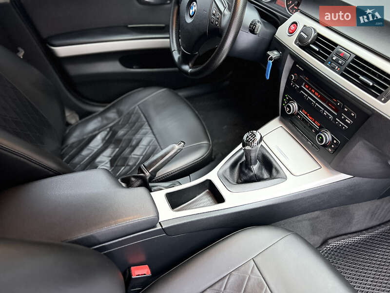 Седан BMW 3 Series 2010 в Хмельницькому